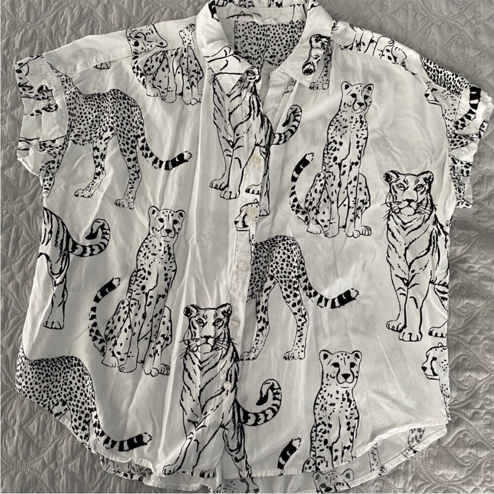 Jane and Delancey White Button-Front Animal Print Top